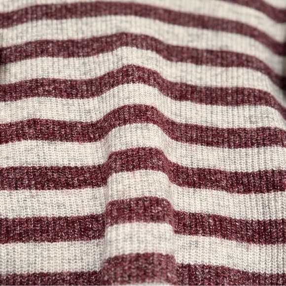 American Eagle Outfitter Stripe Wine Read and Light Brown Sweater Size Medium - Picture 4 of 12